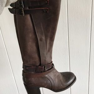 Free Bird Boots size 8. Like new condition